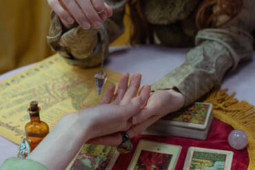 Tarot & Psychotherapy: the Cards Can Help